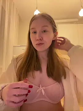 Eva Weyne online show from February 2026 08:18:01 PM