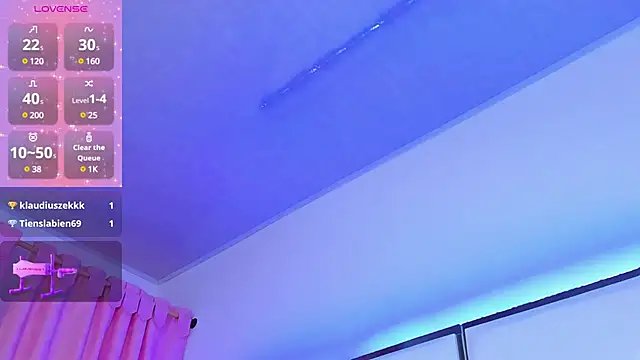 SarayRoyse online show from February 2025 10:10:02 PM