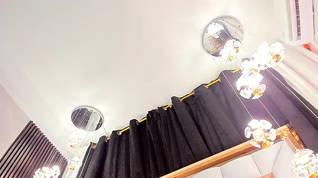 SarayRoyse online show from March 2025 10:17:01 PM