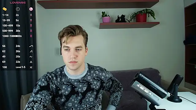 Snapshot of AustinButler chatting on December 2024 08:34:01 PM AustinButler online show from December 2024 08:34:01 PM