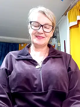 Snapshot of irinamaux chatting on April 2026 07:58:01 PM irinamaux online show from April 2026 07:58:01 PM