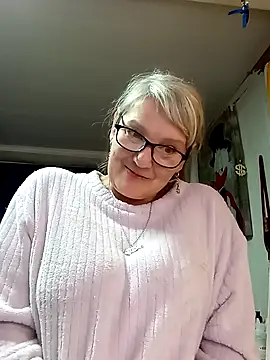 Snapshot of irinamaux chatting on May 2026 04:49:02 PM irinamaux online show from May 2026 04:49:02 PM