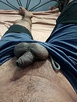 Snapshot of mr_slim_body chatting on May 2026 01:44:02 AM mr slim body online show from May 2026 01:44:02 AM