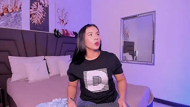 Sofi Perez  online show from March 2026 11:17:02 AM