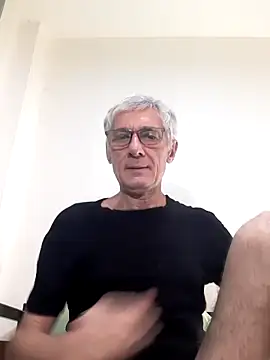 BIGUNCUTHARDCOCK online show from February 2025 11:21:02 AM
