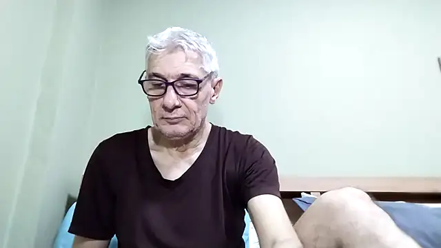 BIGUNCUTHARDCOCK online show from October 2025 01:28:02 AM