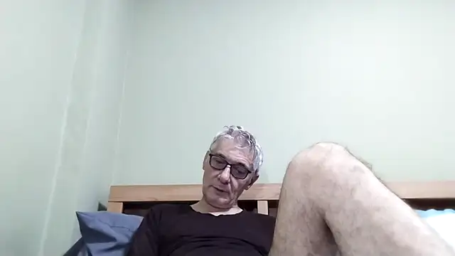 BIGUNCUTHARDCOCK online show from November 2025 12:33:01 AM