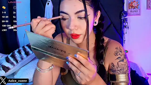 Snapshot of Aliceowenn chatting on October 2025 10:21:01 PM Aliceowenn online show from October 2025 10:21:01 PM