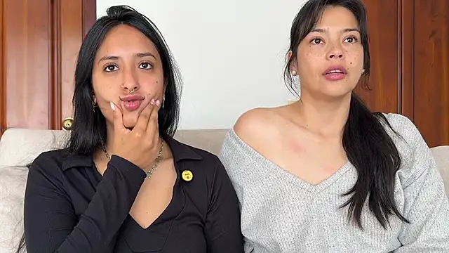 2SummerLove1 online show from October 2025 02:02:02 PM