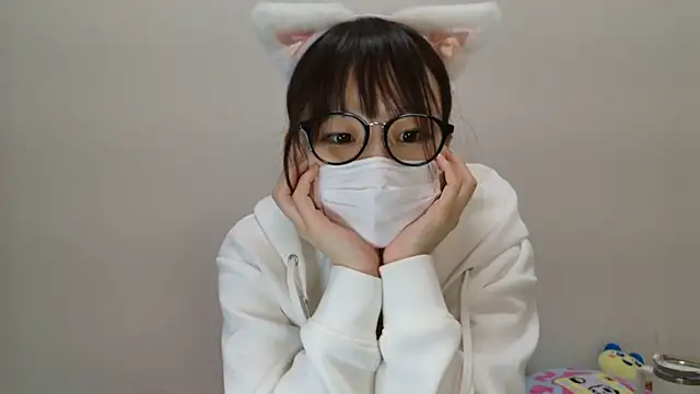 Snapshot of hi---chan- chatting on January 2025 12:50:01 AM hi---chan- online show from January 2025 12:50:01 AM
