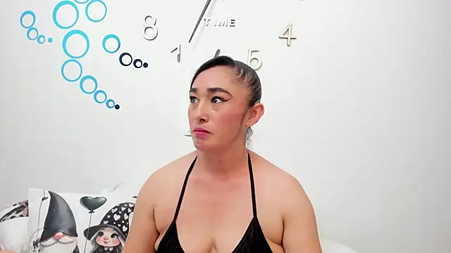charlotte-11 online show from May 2026 04:35:02 PM