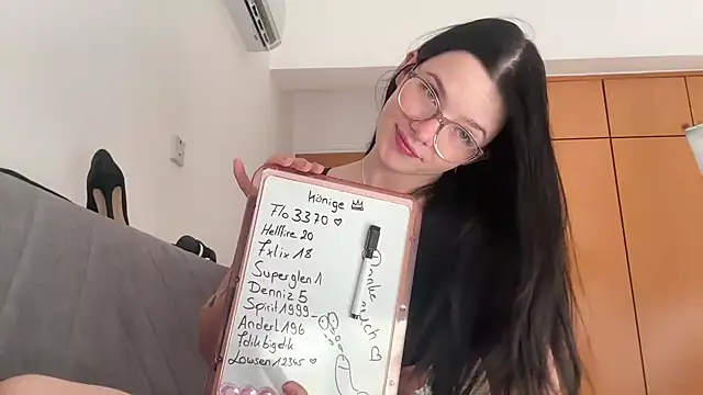 RoxiBlack online show from November 2025 07:22:02 AM