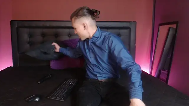  Tattoo Couple online show from February 2025 01:21:02 PM