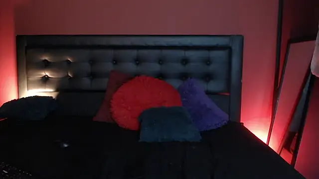  Tattoo Couple online show from February 2025 04:32:01 PM