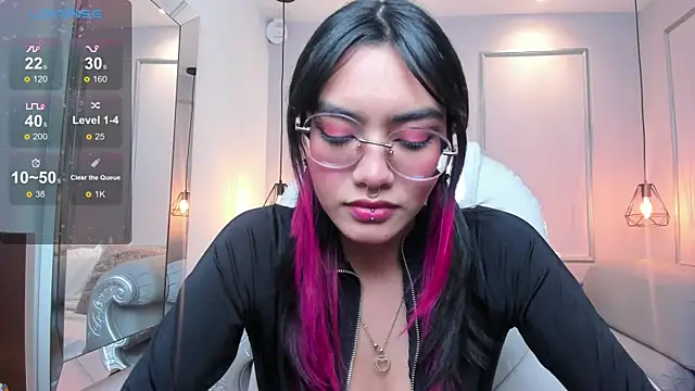 AzuraKindong online show from January 2025 07:20:02 PM