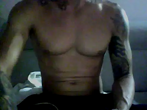 Snapshot of Skater29xx2 chatting on December 2024 04:31:01 AM Skater29xx2 online show from December 2024 04:31:01 AM