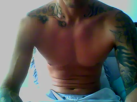 Snapshot of Skater29xx2 chatting on December 2024 08:00:01 PM Skater29xx2 online show from December 2024 08:00:01 PM