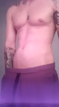 Snapshot of Skater29xx2 chatting on January 2025 07:31:01 PM Skater29xx2 online show from January 2025 07:31:01 PM