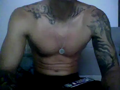 Snapshot of Skater29xx2 chatting on February 2025 04:23:02 AM Skater29xx2 online show from February 2025 04:23:02 AM