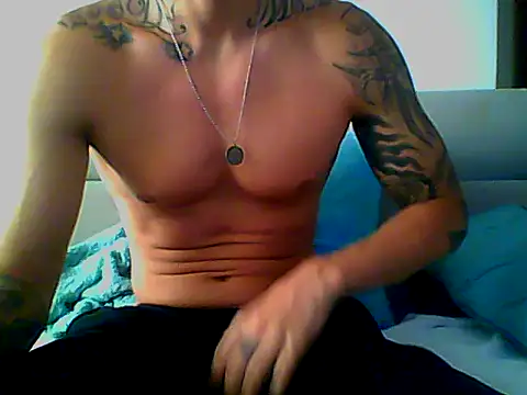 Snapshot of Skater29xx2 chatting on February 2025 02:57:01 PM Skater29xx2 online show from February 2025 02:57:01 PM