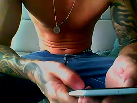 Snapshot of Skater29xx2 chatting on March 2025 07:49:02 PM Skater29xx2 online show from March 2025 07:49:02 PM