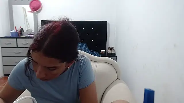 Ainhoa-hot online show from December 2024 06:57:01 PM