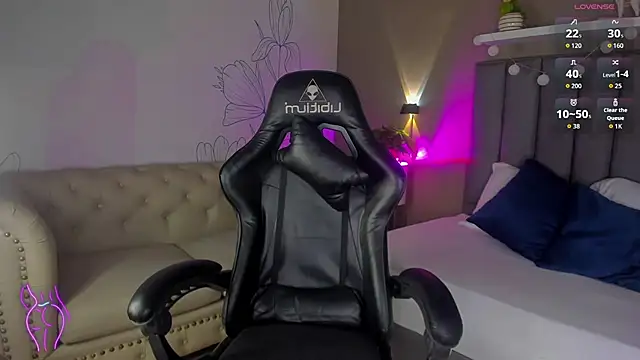 atenea jones online show from February 2026 01:01:02 PM