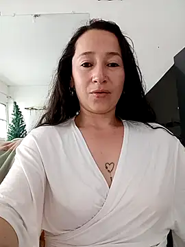 emilypoppy3 online show from December 2025 08:59:02 PM