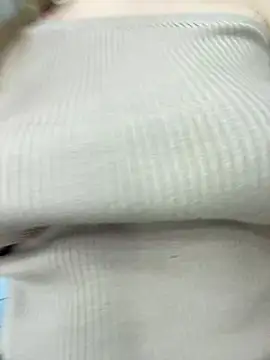 Snapshot of NewLale chatting on February 2025 03:11:02 AM NewLale online show from February 2025 03:11:02 AM