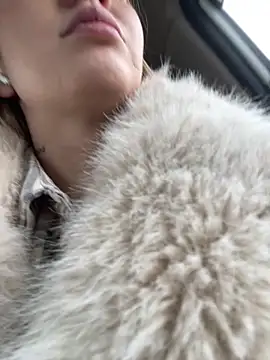 Snapshot of NewLale chatting on March 2025 06:14:02 AM NewLale online show from March 2025 06:14:02 AM