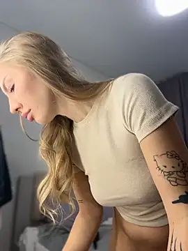 Snapshot of NewLale chatting on November 2025 04:01:02 AM NewLale online show from November 2025 04:01:02 AM