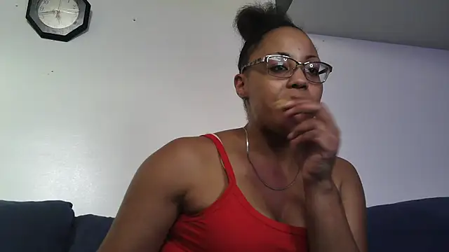 Snapshot of samone9 chatting on January 2025 09:31:02 PM samone9 online show from January 2025 09:31:02 PM