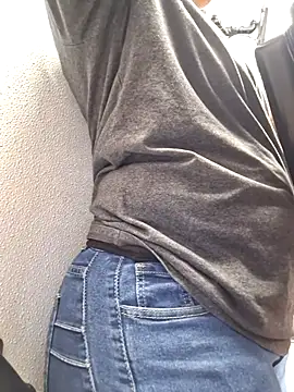 Snapshot of samone9 chatting on March 2025 12:15:01 AM samone9 online show from March 2025 12:15:01 AM