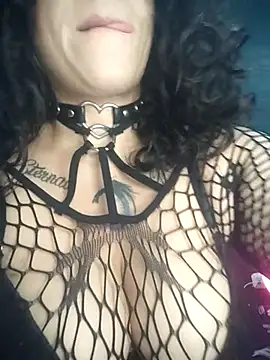 Snapshot of curvy_cutie chatting on March 2025 03:48:01 PM curvy cutie online show from March 2025 03:48:01 PM