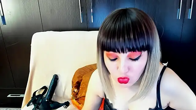 DaisyMun online show from February 2026 04:20:01 AM