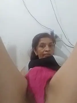 soltrinidad online show from November 2025 11:40:01 PM