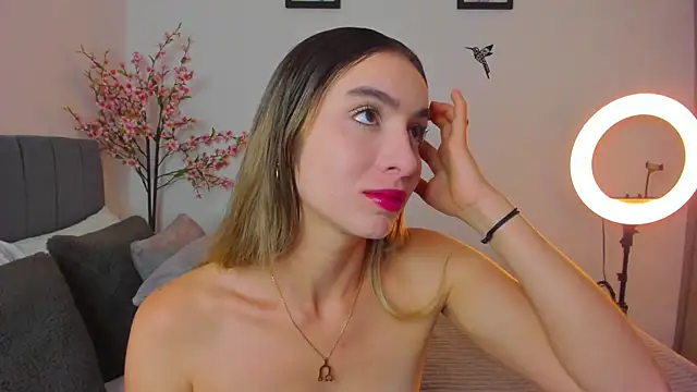 im sarah34 online show from January 2025 10:48:01 AM