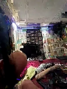 Snapshot of Toptransluder chatting on September 2025 04:57:01 AM Toptransluder online show from September 2025 04:57:01 AM