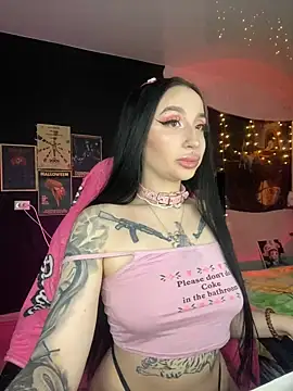 Molly  Moon online show from December 2024 05:32:01 AM