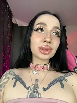 Molly  Moon online show from February 2025 05:55:01 AM