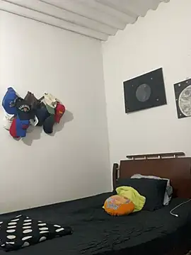 Snapshot of Twinscolom chatting on March 2026 12:30:02 PM Twinscolom online show from March 2026 12:30:02 PM