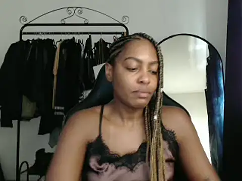 marisilva br online show from February 2025 02:58:02 PM