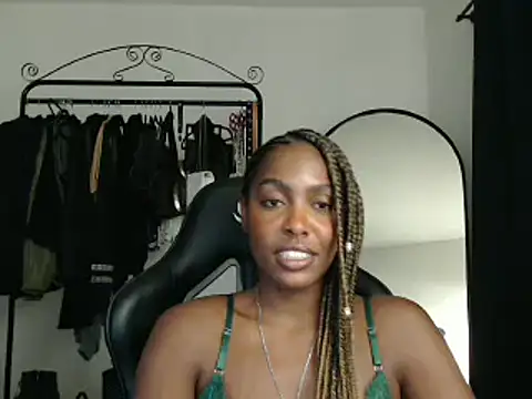 marisilva br online show from February 2025 12:05:02 AM