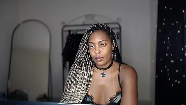 marisilva br online show from September 2025 10:25:01 PM