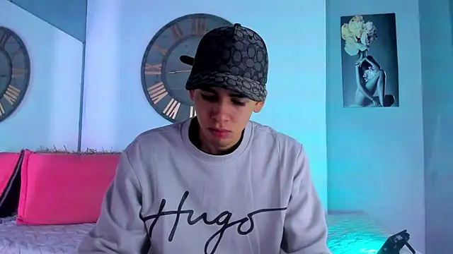 Mike 0233  online show from December 2024 03:37:01 AM