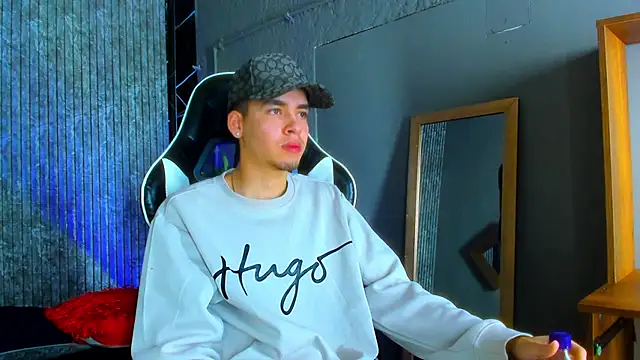 Mike 0233  online show from March 2025 04:21:01 AM