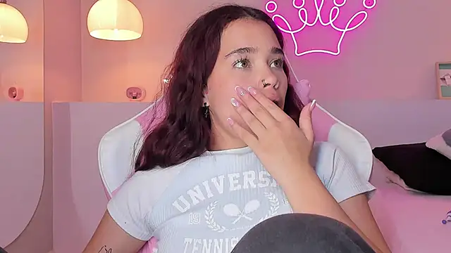 violeth hill online show from February 2025 02:07:01 AM