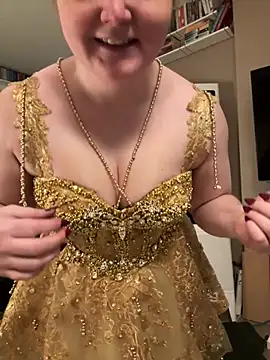 GingerSnap33 online show from February 2026 03:12:01 AM