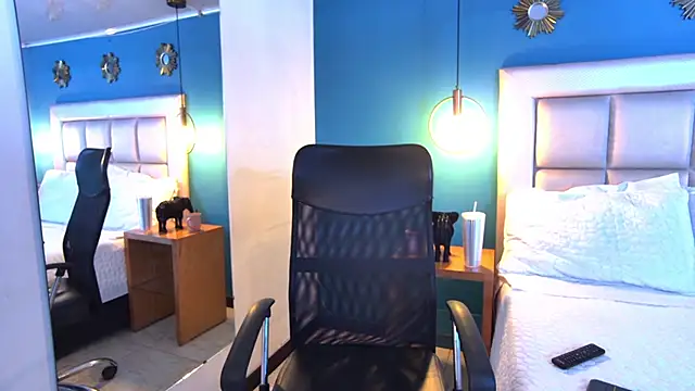 Miss ary online show from January 2025 12:10:01 PM