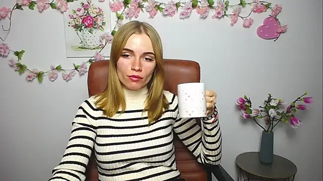 MargaritaKiss online show from September 2025 06:30:01 PM